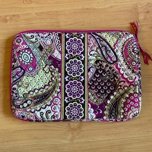 Vera Bradley Printed Laptop Case - 17inch wide